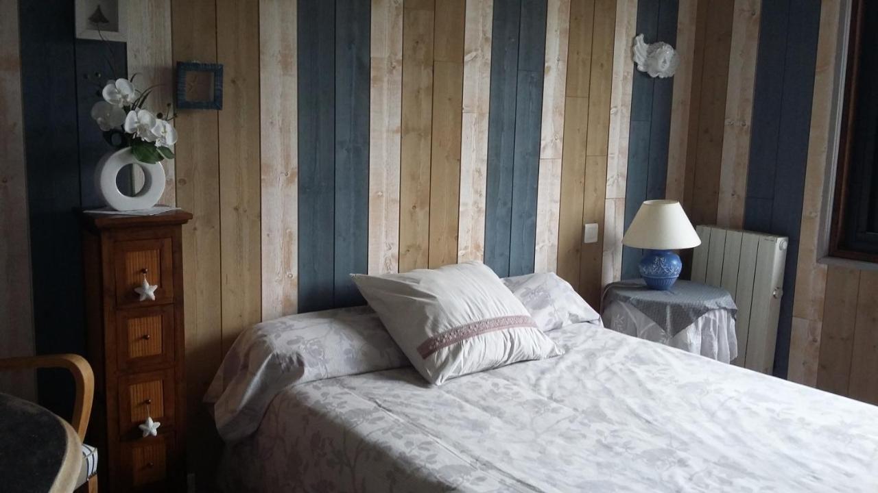 A Clair Matin Appartement Estang Buitenkant foto